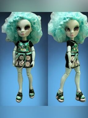 Rainbow High Berrie Aqua Curly-Hair Fashion Doll with Speaker Skirt